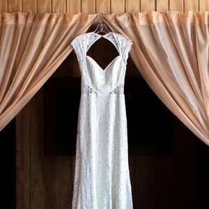 BHLDN Lace Wedding Dress